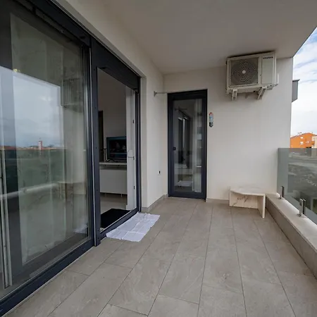 Apartman Stella Nin Exterior photo
